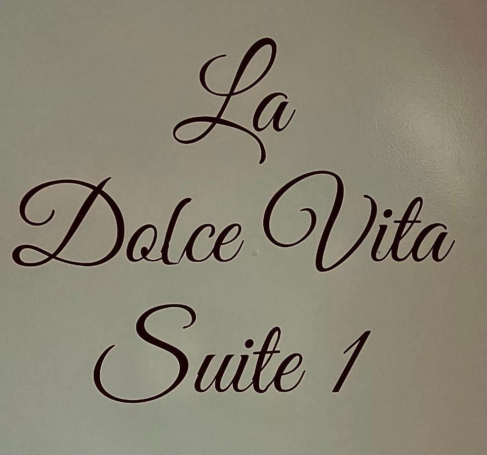 La Dolce Vita Suites Leeuwarden Exteriör bild